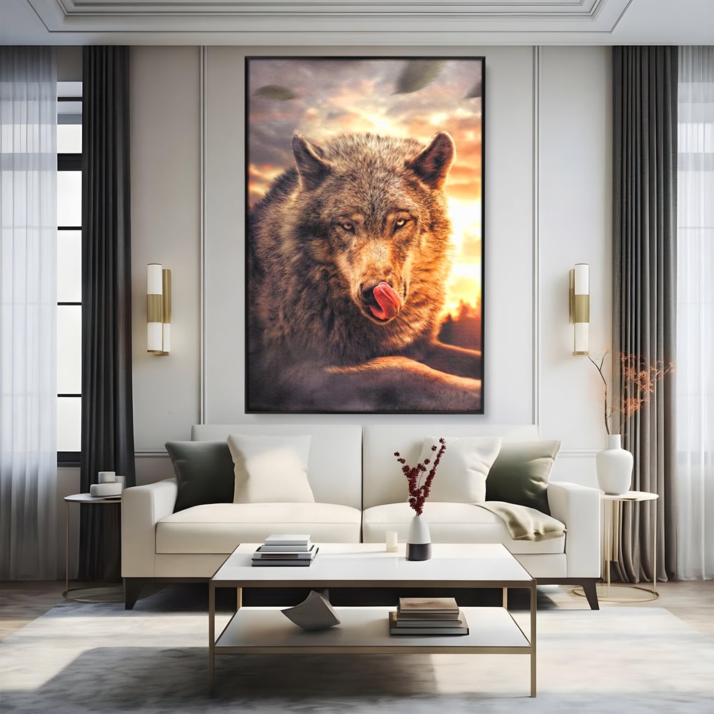 Tablou canvas cu tablou canvas cu lup salbatic la apus, in rama de aluminiu negru, pe perete intr-un living